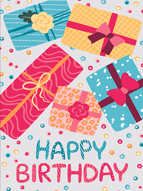 Fünf Geschenkboxen in unterschiedlichen Größen und Mustern, Schriftzug „Happy Birthday"